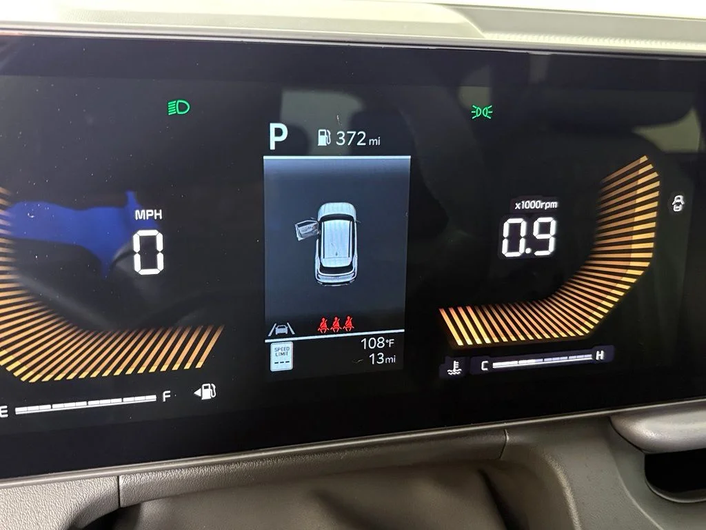 New 2027 Terrain Brown / Black Roof Kia X-Line S image 22
