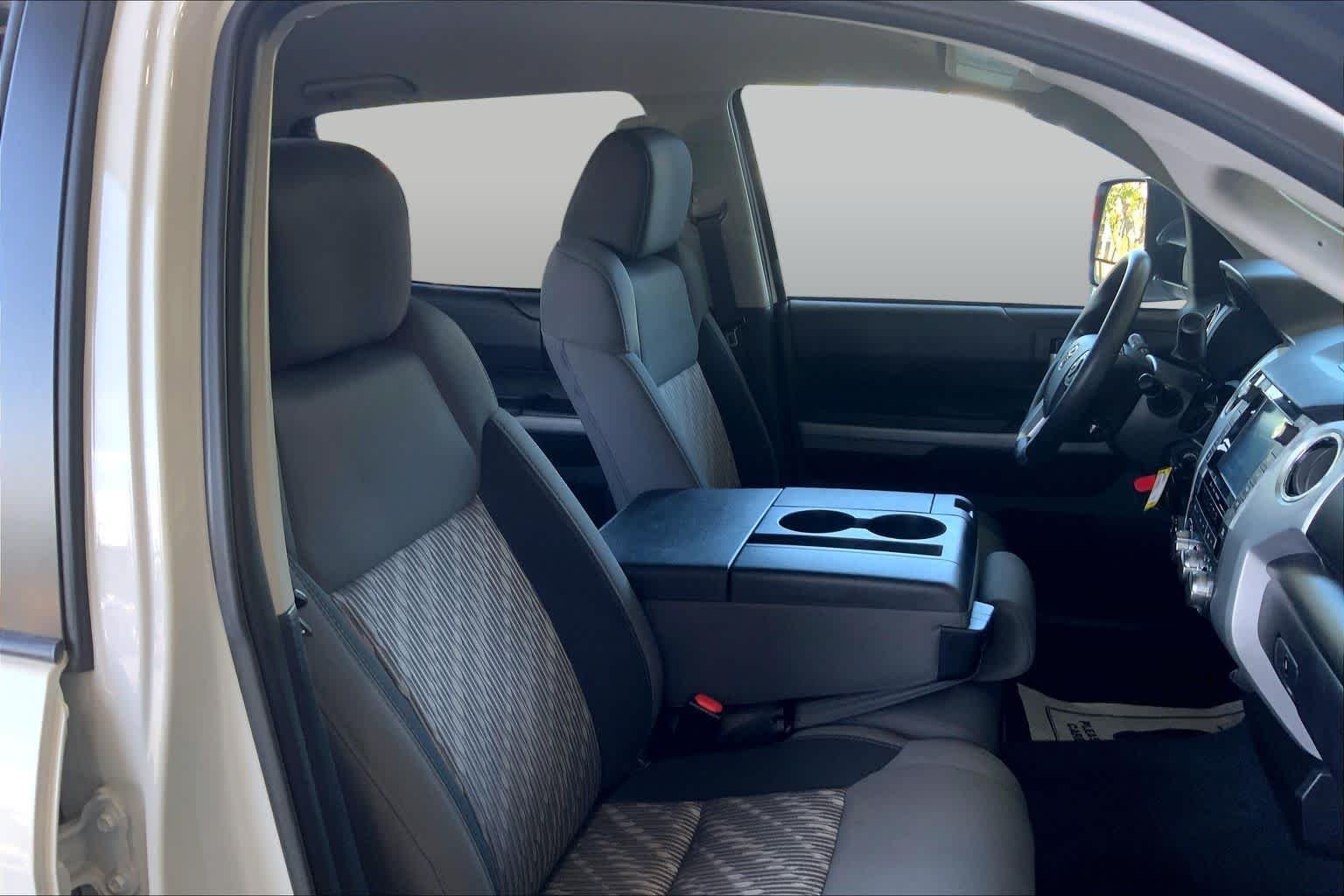 Used 2021 Super White Toyota SR5 image 9