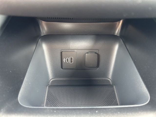 New 2026 Carbonized Gray Metallic Ford Tremor® image 26
