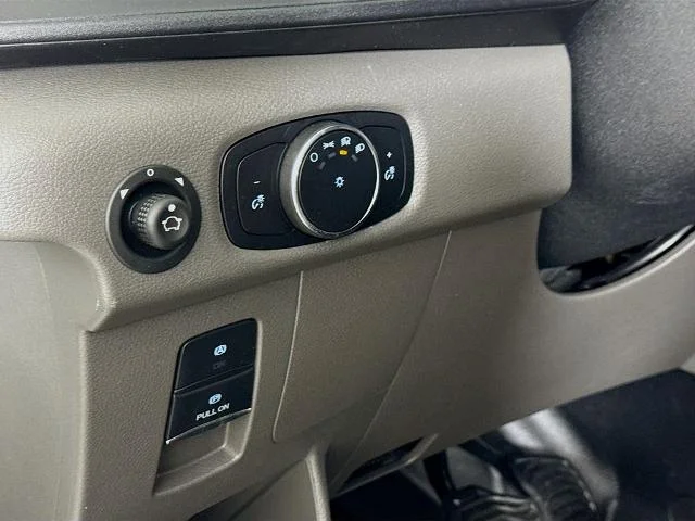 New 2026 Oxford White Ford Cargo Van image 38