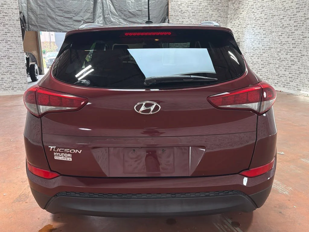 Used 2017 Ruby Wine Hyundai SE image 6