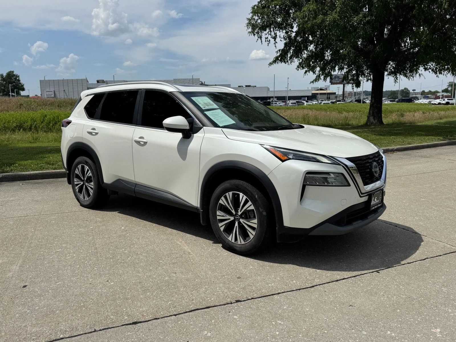 2023 Nissan Rogue SV AWD's photo
