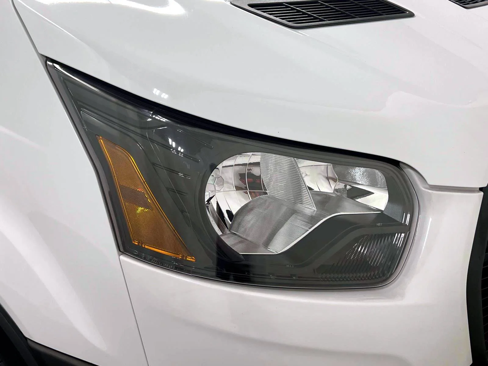 Used 2025 White Ford  image 9