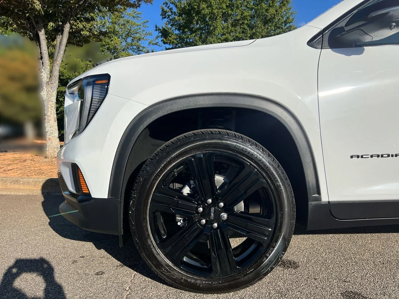New 2026 Summit White GMC Elevation image 28