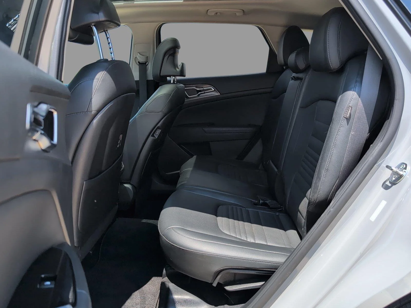 Used 2025 Ebony Black Kia SX-Prestige image 18