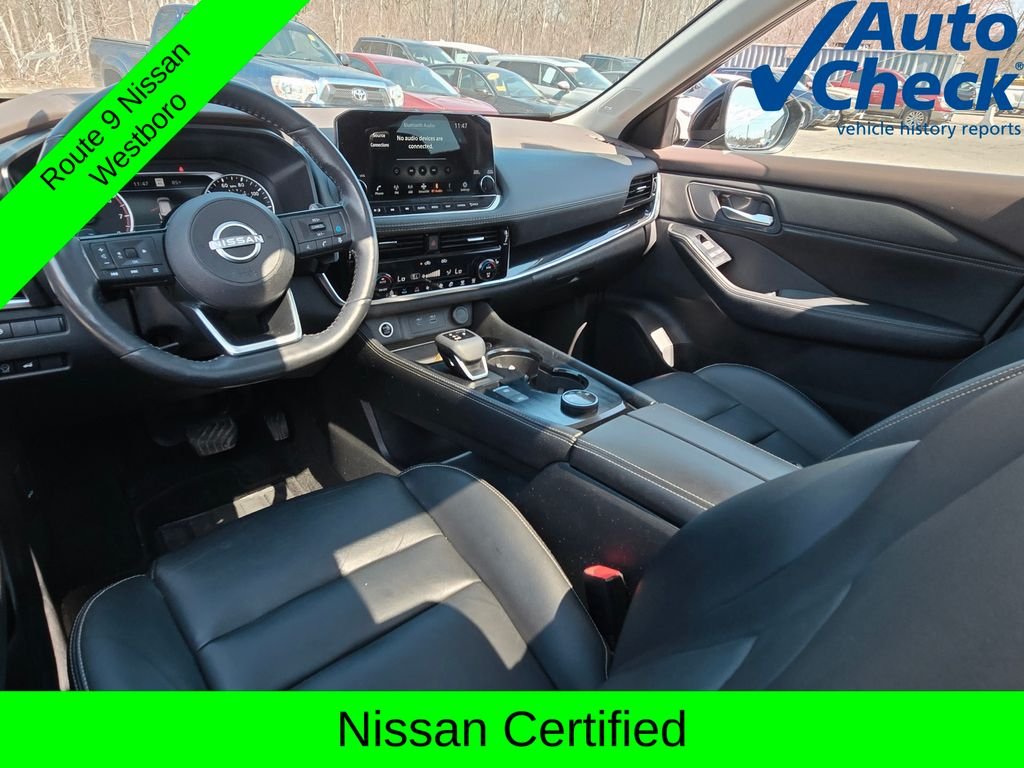 Used 2023 Black Nissan SL image 17