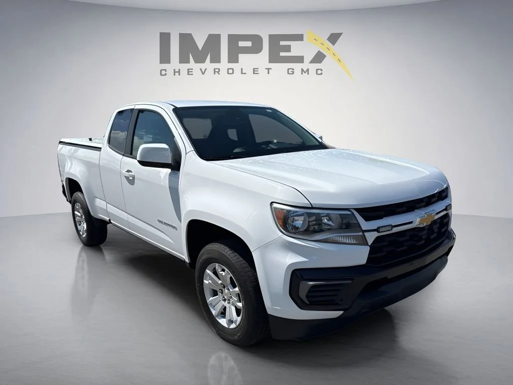 Used 2022 Summit White Chevrolet LT image 7