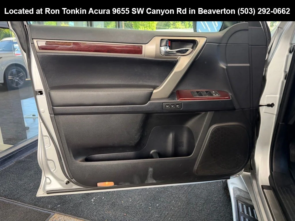 Used 2016 Silver Lining Metallic Lexus 460 image 11
