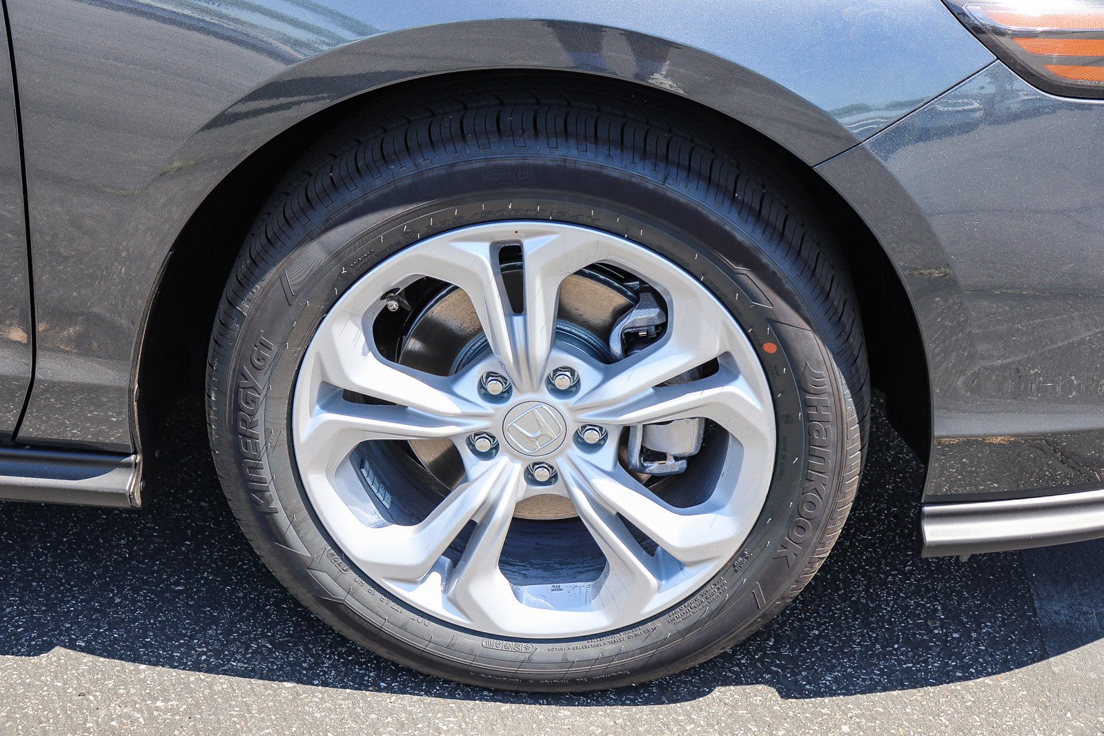 New 2026 Meteorite Gray Metallic Honda LX CVT image 6