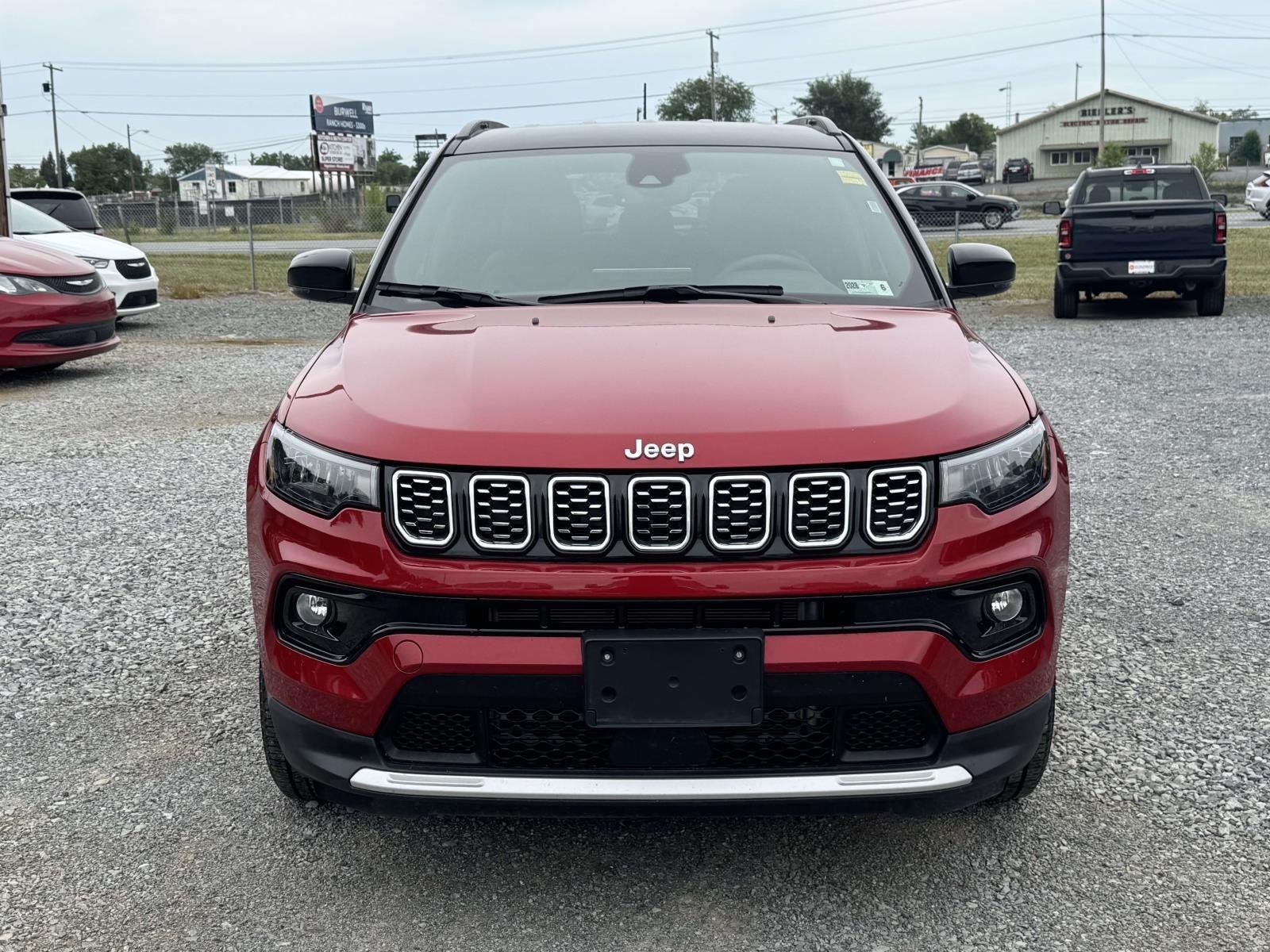 Used 2025 Red Hot Pearlcoat Jeep Limited image 25
