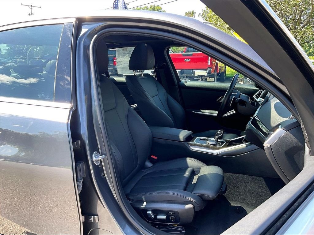 Used 2021 Gray BMW 330i xDrive image 11