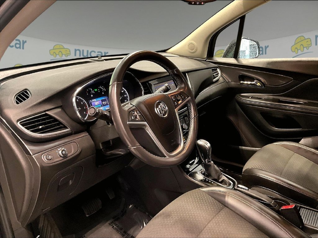 Used 2022 Blue Buick Preferred image 12