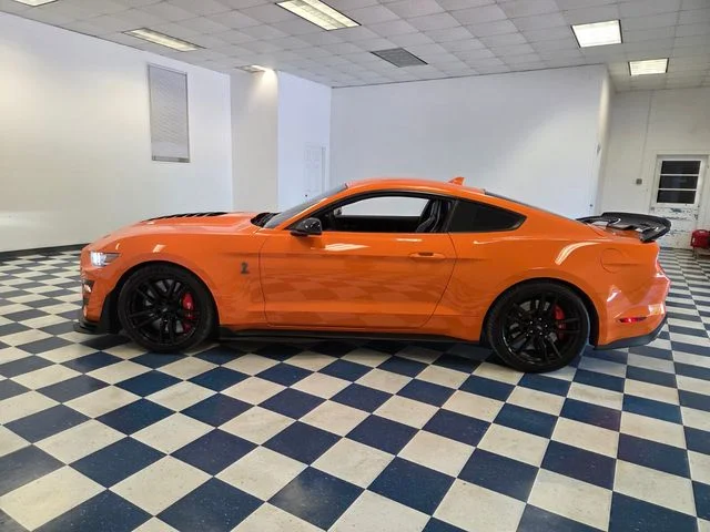 Used 2021 Orange Ford Shelby GT500 image 4