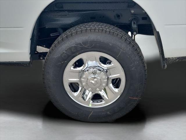 New 2026 Bright White Clear-Coat Exterior Paint RAM TRADESMAN image 18