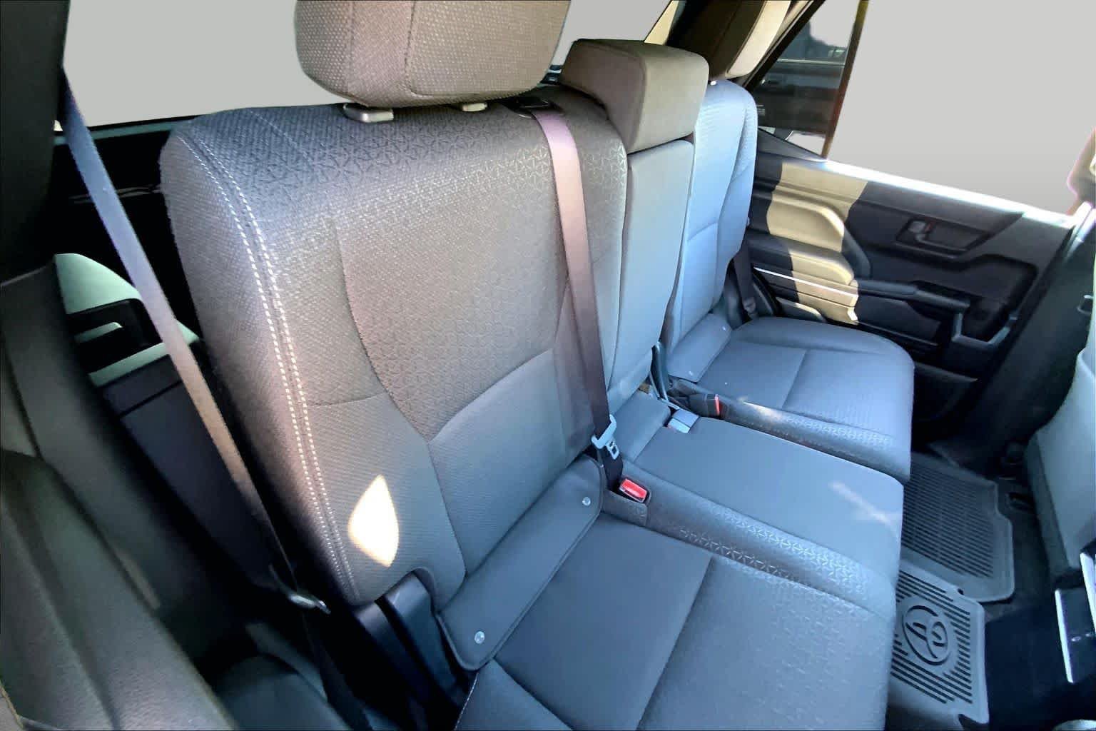Used 2025 Underground Toyota SR5 image 19