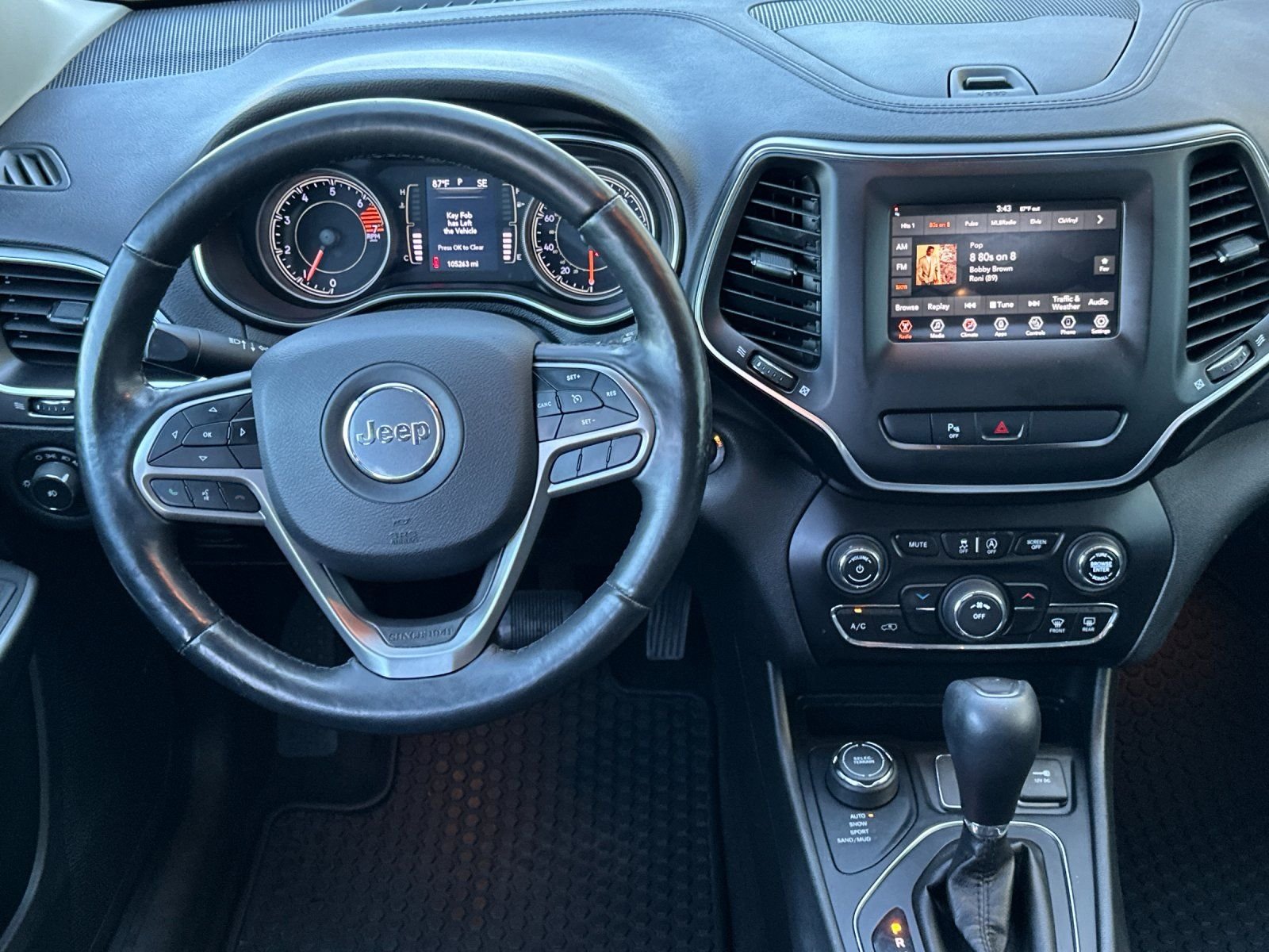 Used 2019 Velvet Red Pearlcoat Jeep Latitude Plus image 12