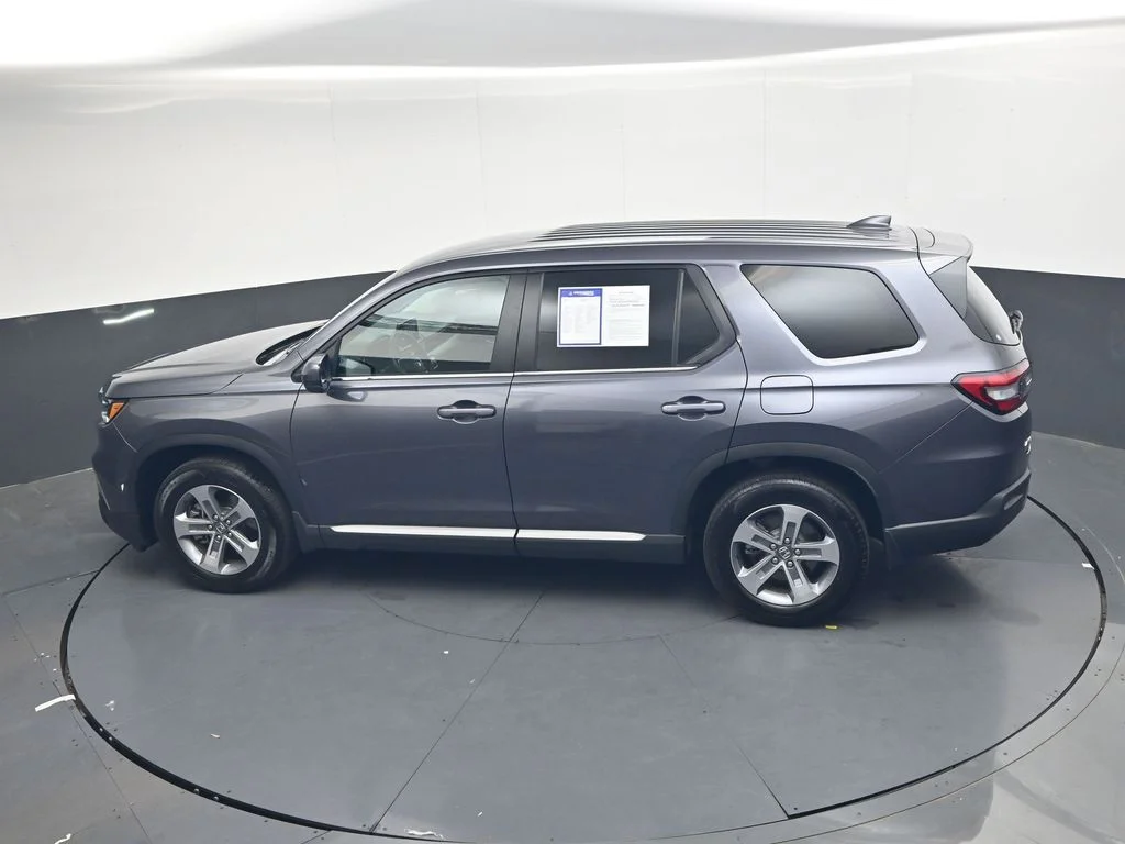 Certified Used 2025 Modern Steel Metallic Honda EX-L image 37