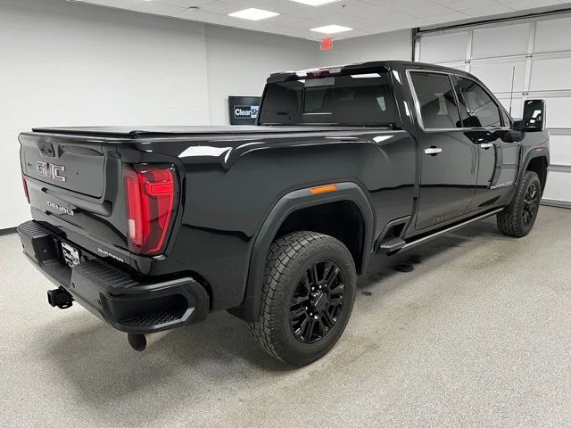 Used 2021 Black GMC Denali image 10