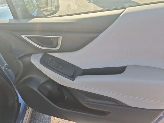 Used 2022 Blue Subaru Base image 33