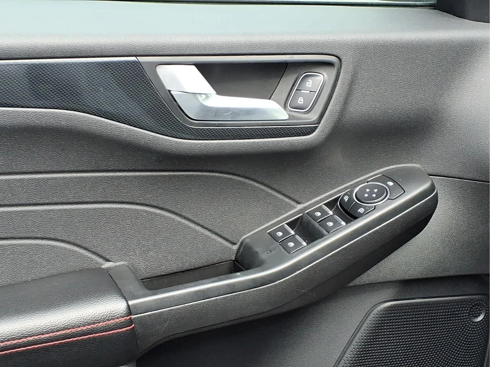 Used 2025 Space Silver Ford ST-Line Select image 14