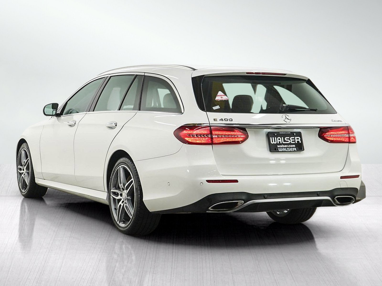 Used 2017 Polar White Mercedes-Benz E 400 image 3