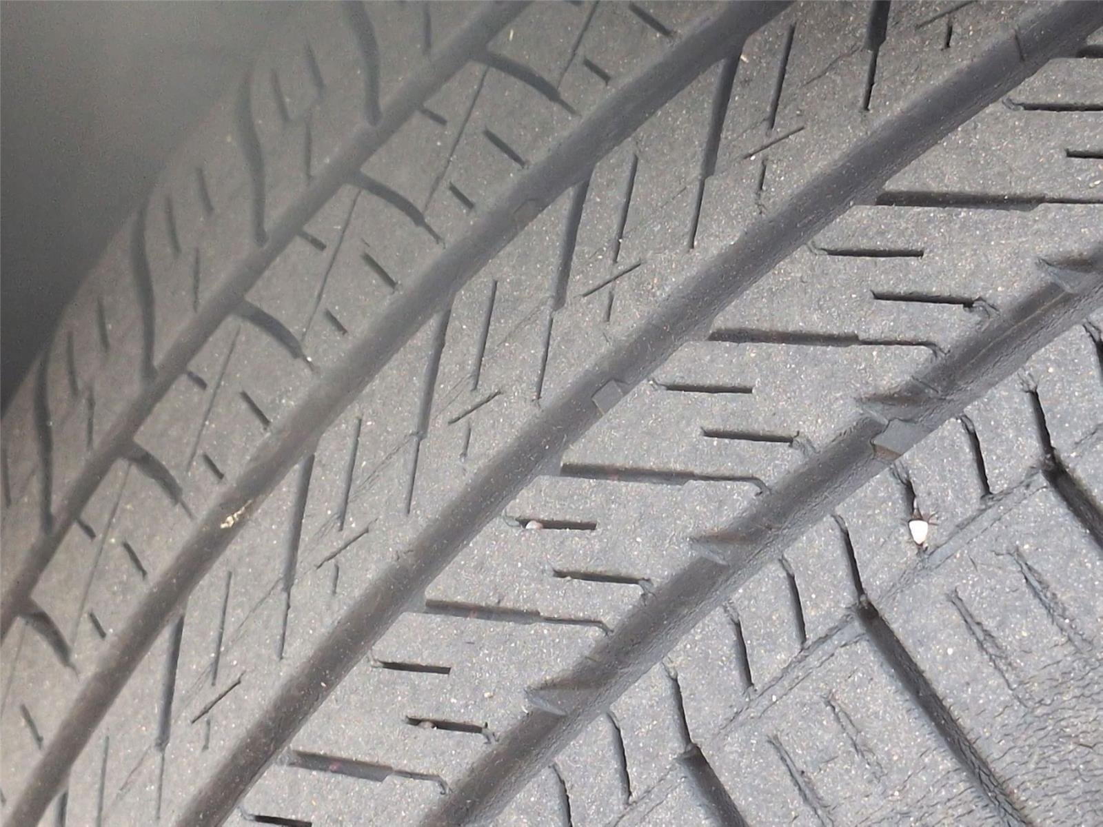 Used 2023  NISSAN SR image 13