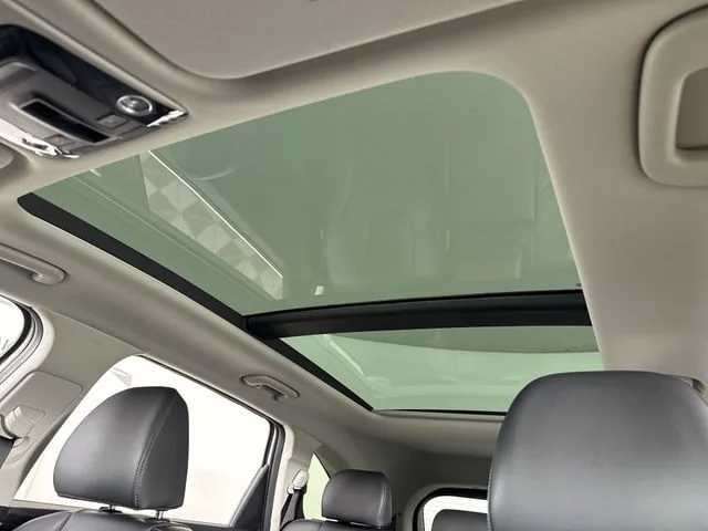 New 2026 Ivory Silver Kia S image 21
