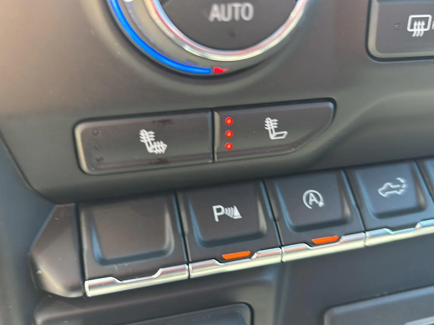 Used 2021 Northsky Blue Metallic Chevrolet LT Trail Boss image 25