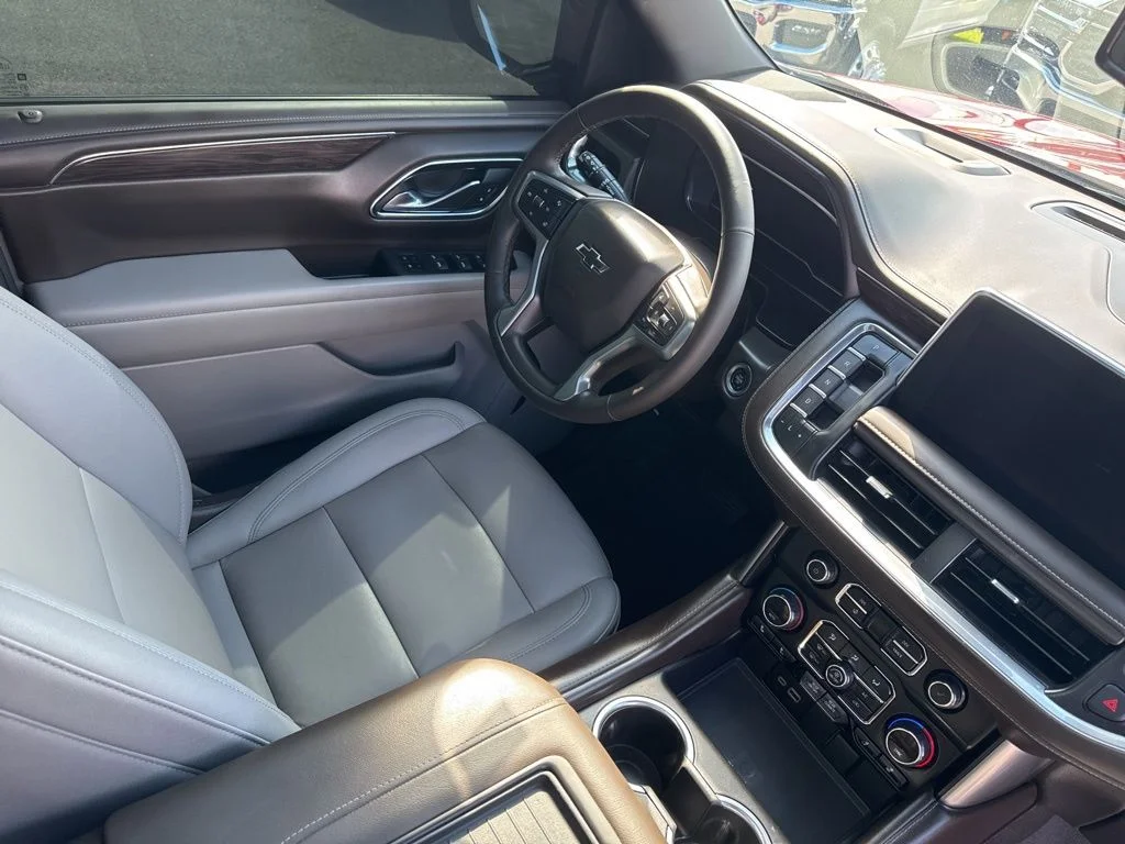 Used 2023 Red Chevrolet Z71 image 35