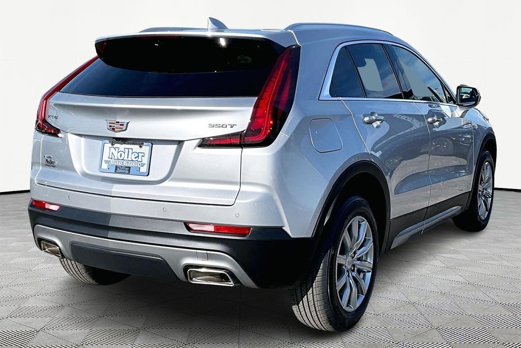 Used 2022 Cadillac XT4 Premium Luxury with VIN 1GYFZDR41NF133376 for sale in Kansas City