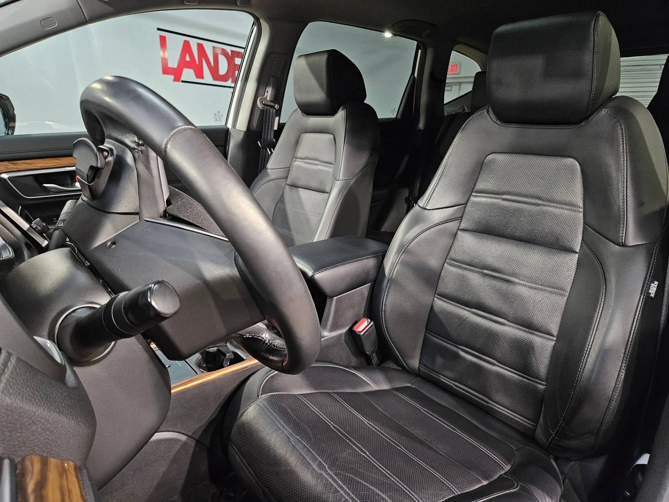 Used 2022 Platinum White Pearl Honda Touring image 24