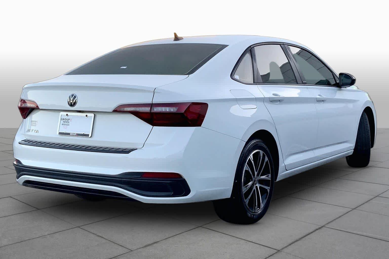 Used 2024 Pure White Volkswagen Sport image 12