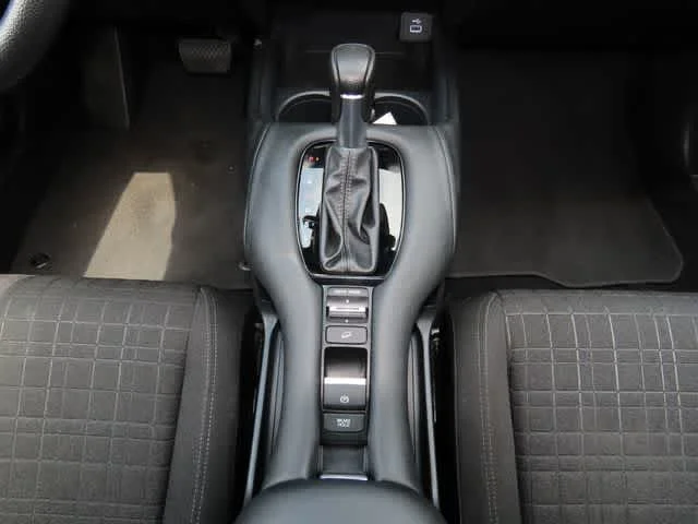 Certified Used 2023 Crystal Black Pearl Honda LX image 21
