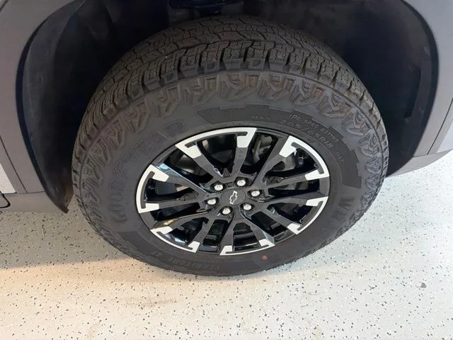 Used 2026 Gray Chevrolet Z71 image 12