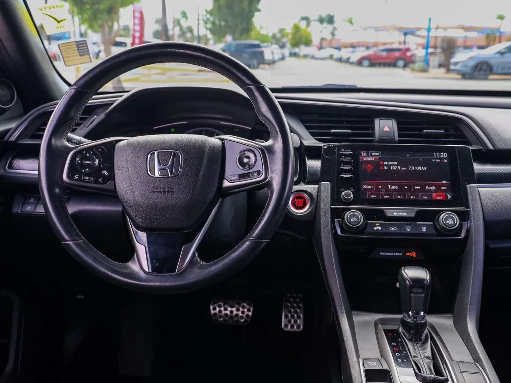 Used 2020  Honda Sport image 20