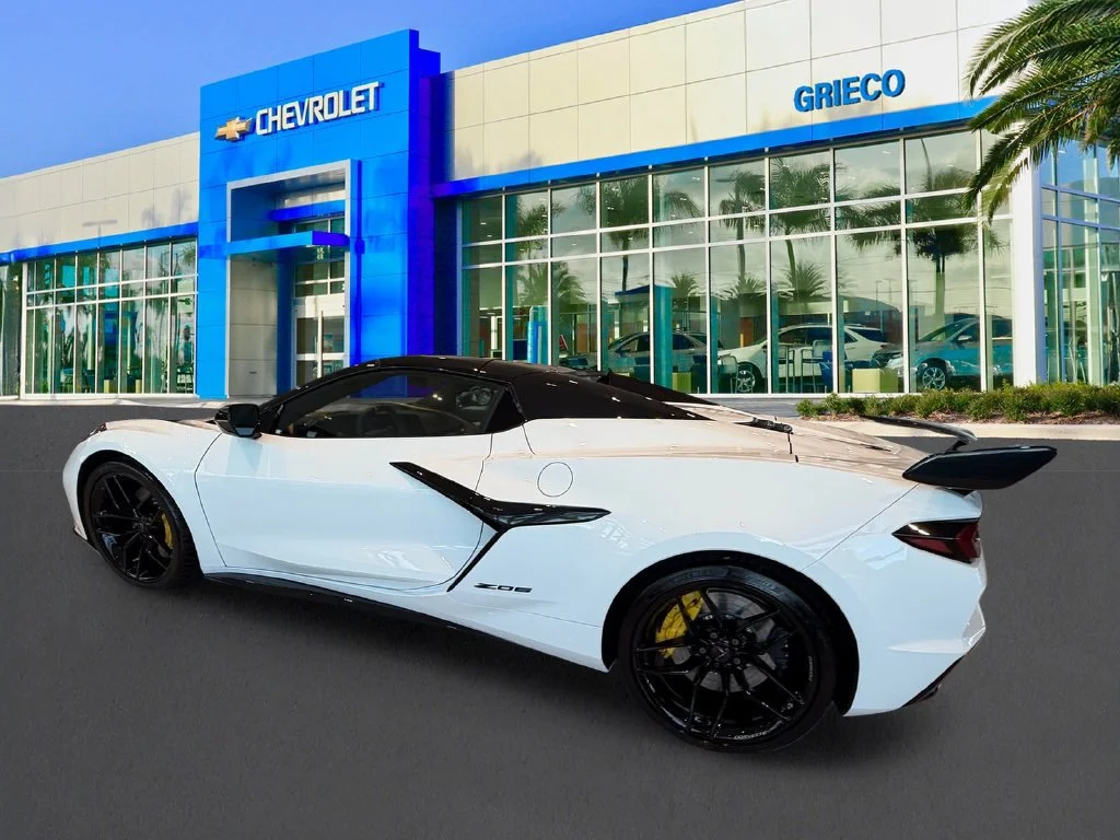 New 2027 Arctic White Chevrolet 2LZ image 5