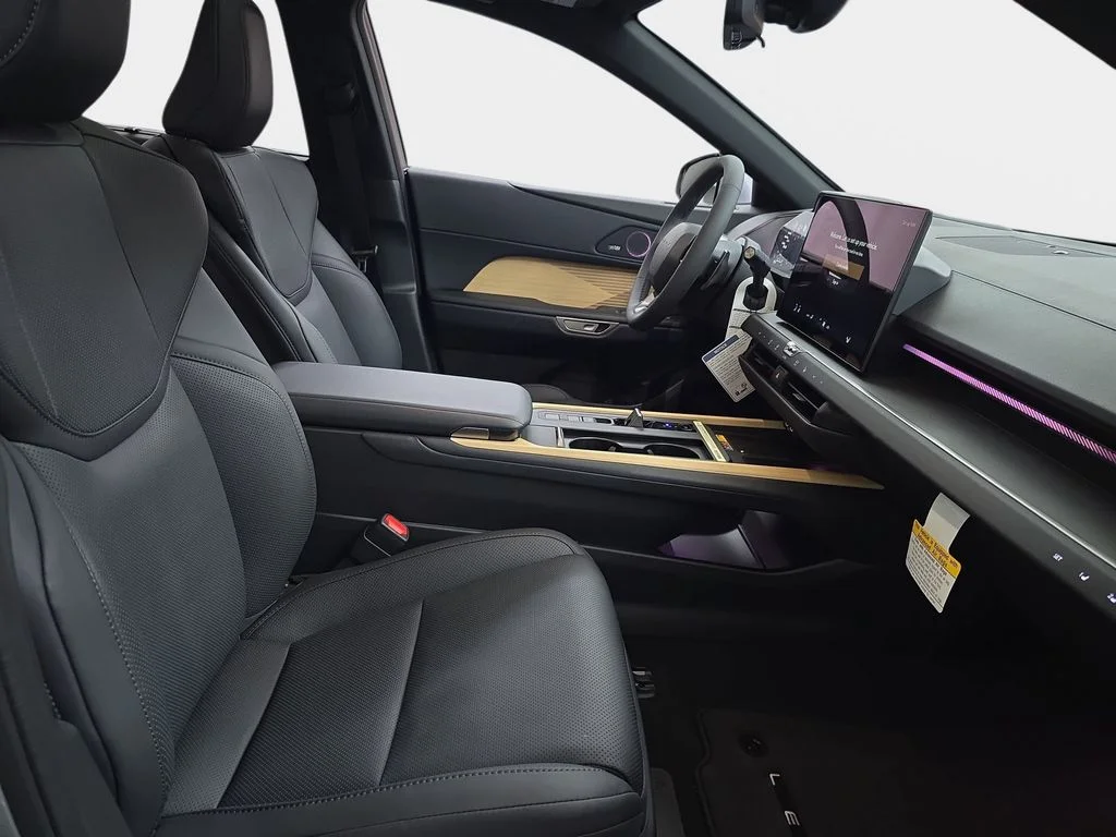 New 2026 Iridium Lexus LUXURY AWD image 9