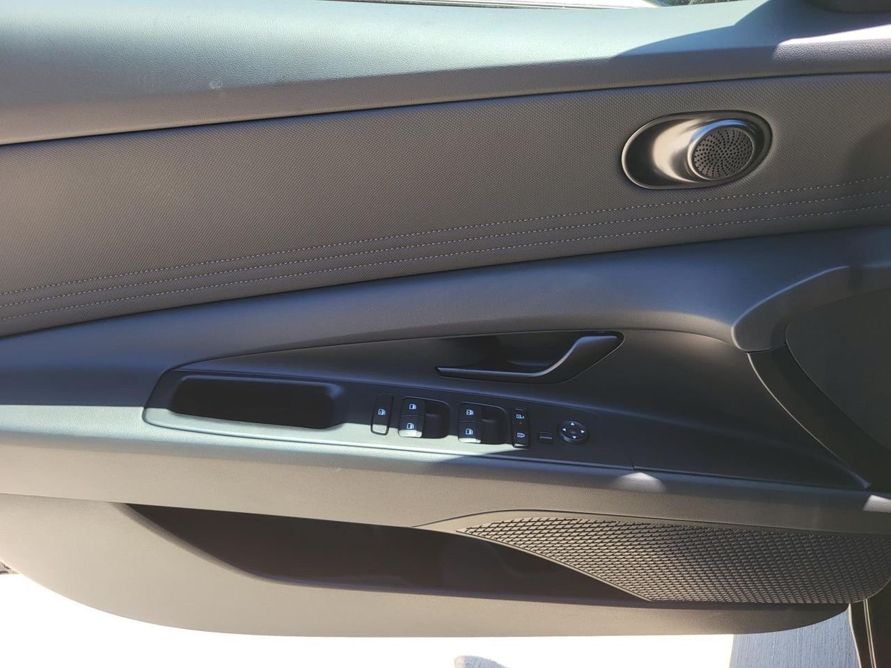 New 2026 Abyss Black Hyundai SEL Sport image 12