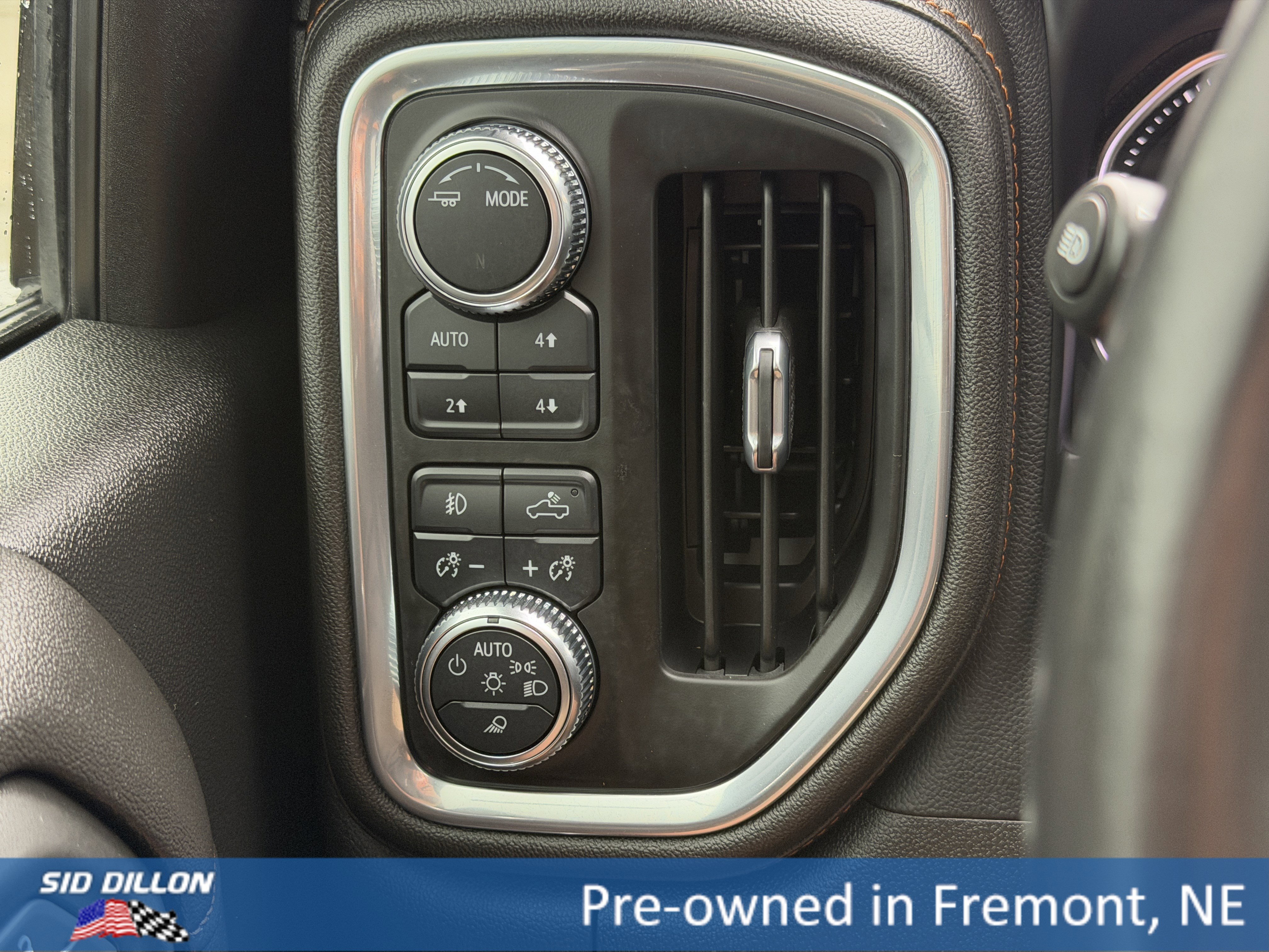 Used 2022 Onyx Black GMC AT4 image 14