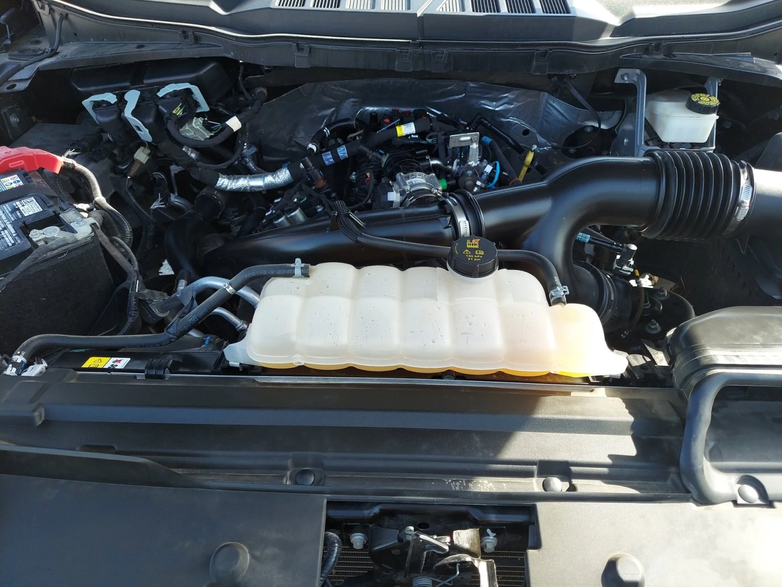 Used 2024 Gray Metallic Ford XL image 27