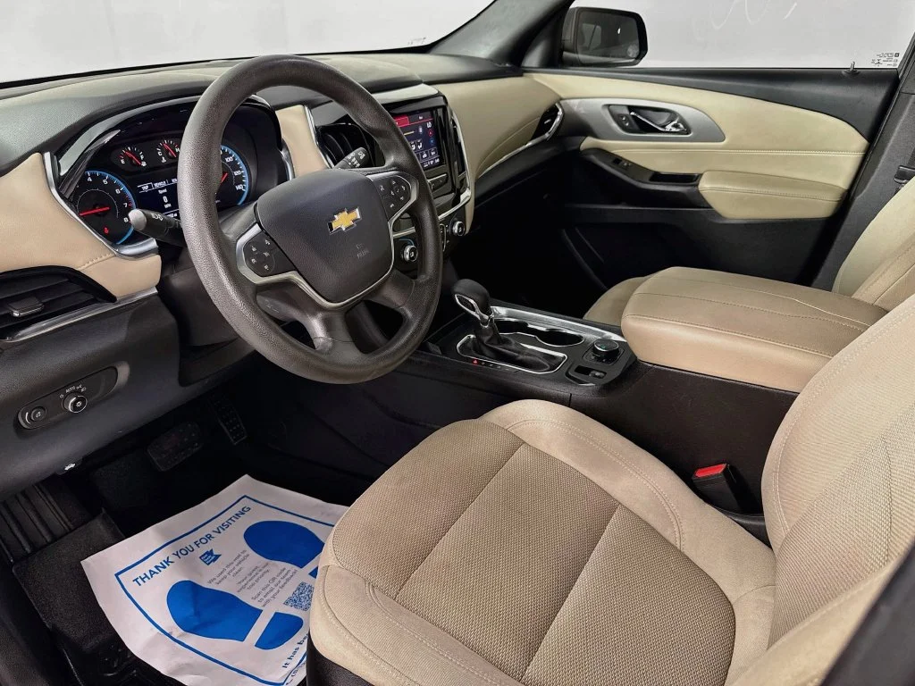 Used 2023 Black Chevrolet LS image 9
