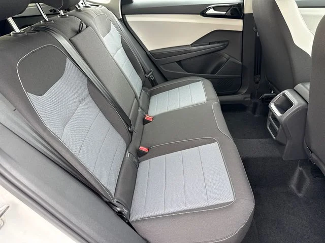 New 2026 Pure White Volkswagen 1.5T S image 20