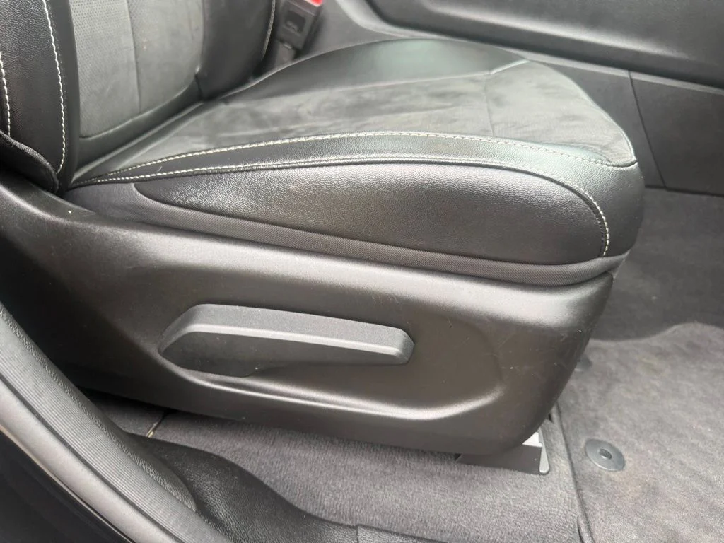 Used 2024 Black Jeep Altitude X image 60