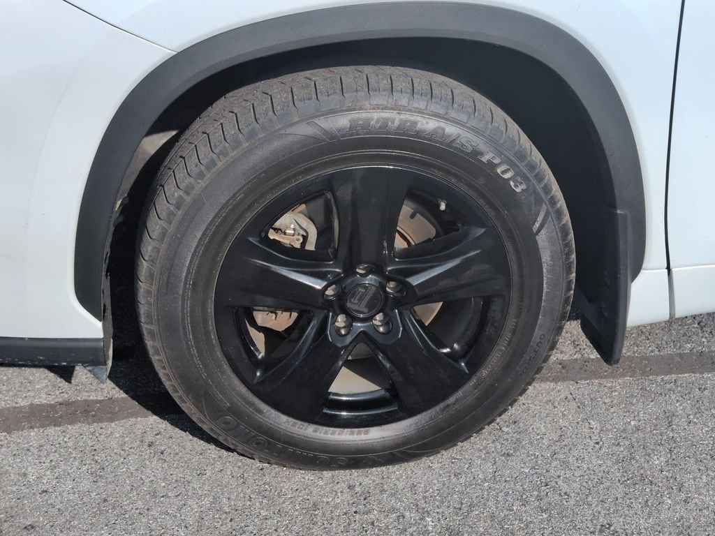 Used 2023 Beige Toyota L image 32