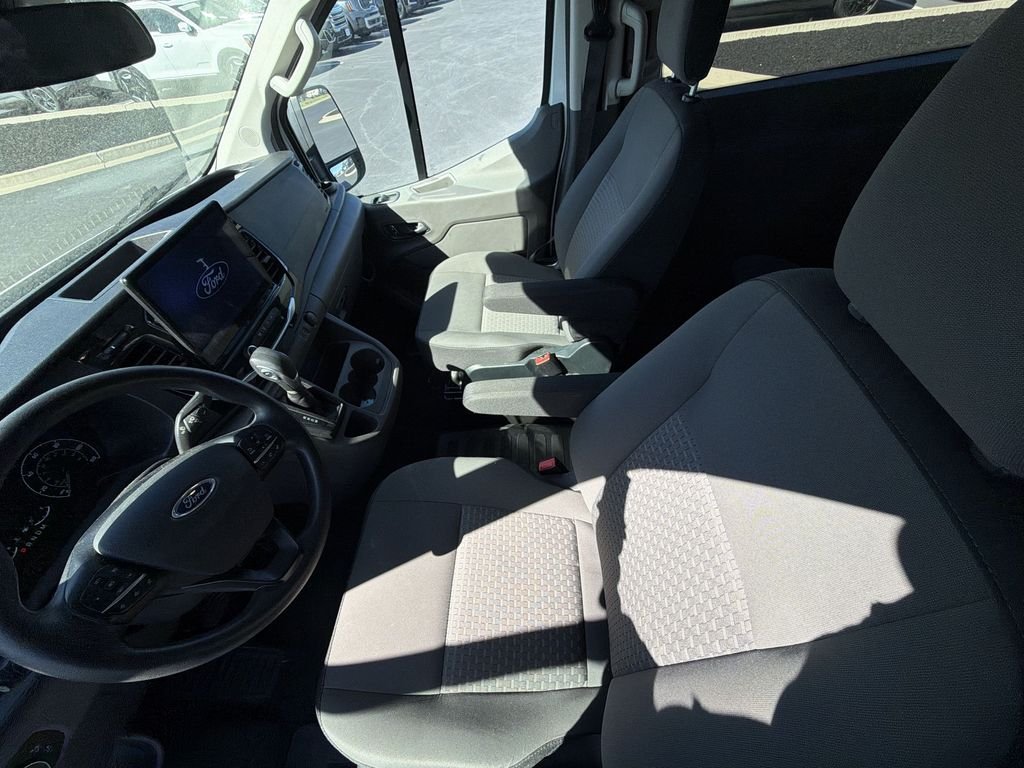 Used 2023 White Ford XLT image 11