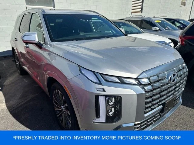 Used 2024 Silver Hyundai Calligraphy image 1