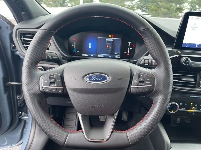 Used 2025 Vapor Blue Ford ST-Line image 17