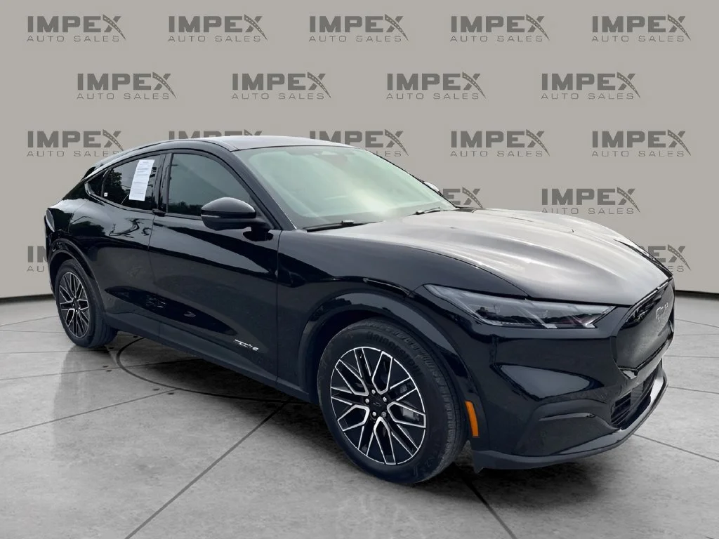Used 2025 Black Ford Premium image 7