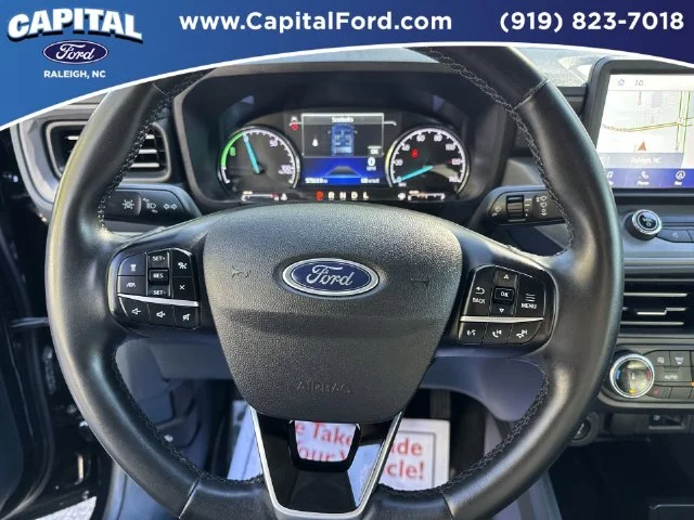 Used 2023 Black Ford Lariat image 25