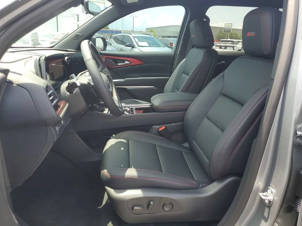 New 2026 Sterling Gray Metallic Chevrolet Z71 image 25